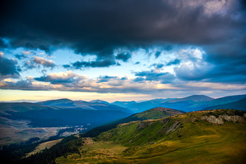 Obraz premium Landscape in carpathian Mountains, Transalpina road , romania