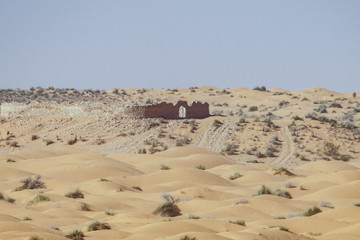 Fototapeta na wymiar fort de ksar ghilane