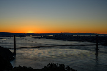 Fototapeta na wymiar Wide Shot of Golden Gate at Sun Rise