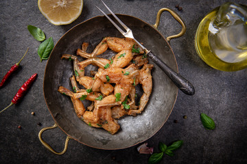 Baked frog legs in french style