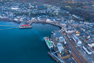 Naklejka premium Aerial View Over Oban Town in Scotland