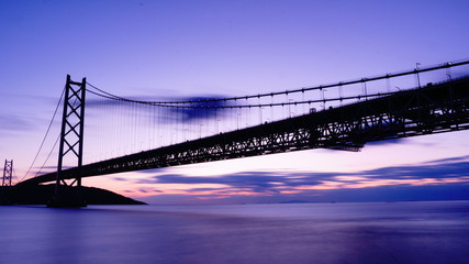 明石海峡大橋の夕暮れ時