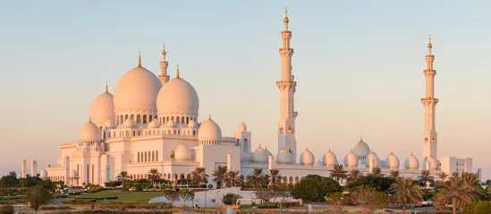 Fotobehang Panorama van Sheikh Zayed Grand Mosque in Abu Dhabi, de V.A.E © Mazur Travel