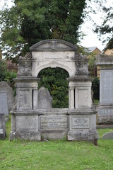Fototapeta na wymiar old graves and starues london