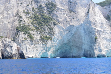 Fototapeta na wymiar water landscape with white cliff 