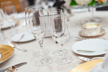 パーティーのイメージ（ワイングラス）