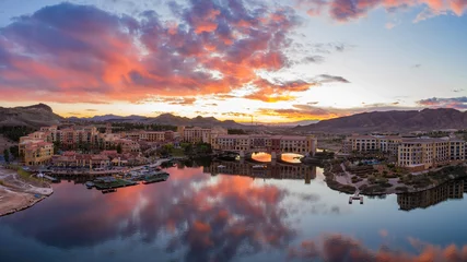 Poster Sunset aerial view of the beautiful Lake Las Vegas area © Kit Leong