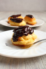 Chocolate Eclair