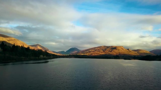 Flying right over water in a Loch in Scotland.
4K 29fps