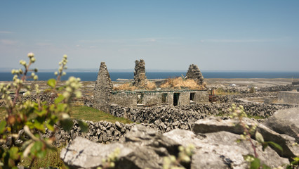 Ruined, abandoned cottage on Inishmaan (Inis Meain), one of the Aran Islands off the coast of Galway in the west of Ireland.
