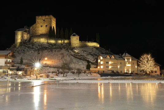 Laudeck Castle at Night