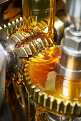 metalworking gearwheel machining with oil lubrication