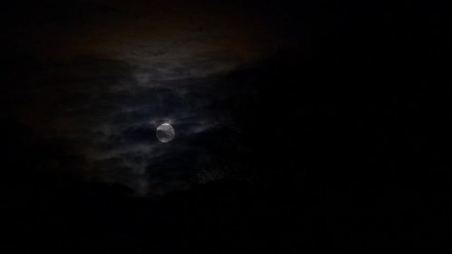 A Full moon time lapse