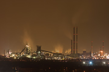 Obraz na płótnie Canvas Heavy Industry At Night