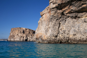 Fototapeta na wymiar Crystal Lagoon, Comino, Malta