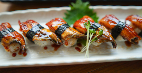 side view of unagi sushi