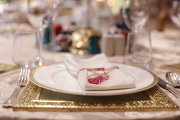 elegant dinner plate with napkin