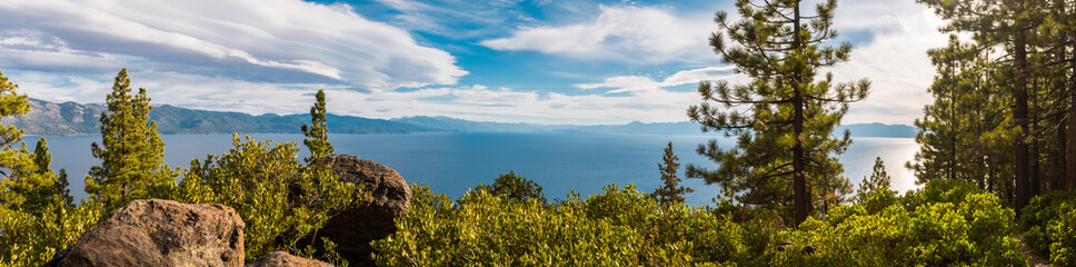 Fototapeta na wymiar Panoramic view of Lake Tahoe from Crystal Bay Scenic Overlook