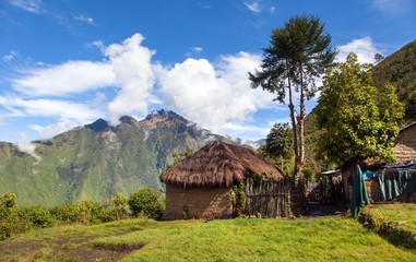 Fototapeta na wymiar house home building, view from Choquequirao trek