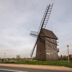 Wiatrak w Krzywinie © Slawomir