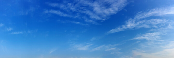 Naklejka na ściany i meble Panorama sky with cloud on a sunny day. Beautiful cirrus cloud. Panoramic image.