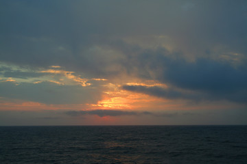 Naklejka na ściany i meble Sunset Over the Pacific (CA 03927)