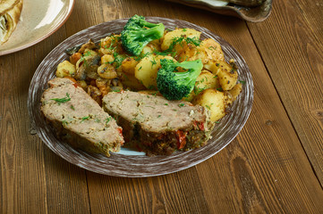 Meatloaf with Potatoes and Carrots