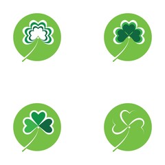 Fototapeta premium Set of vector illustration icon of clover leaves green with white background
