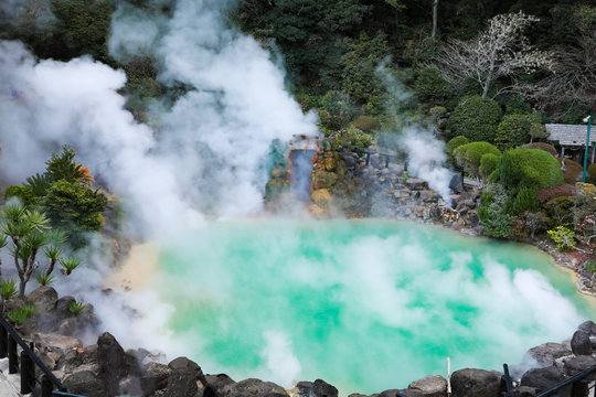 umi Jigoku (Sea Hell) blue water. One of the eight hot springs located at Beppu, Oita, Japan