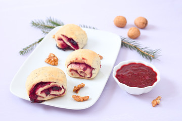 Hefeschnecken mit Marmelade