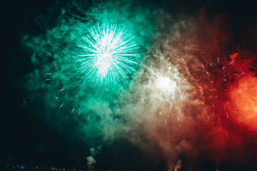 FUEGOS ARTIFICIALES