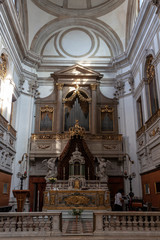 Fototapeta na wymiar Interior of cathedral of Venecia