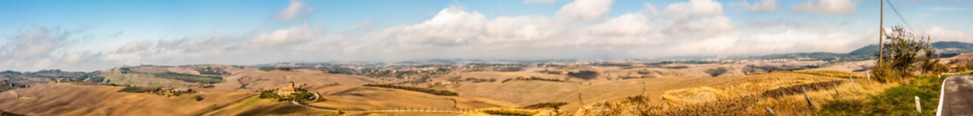 Panorama einer typisch toskanischen Landschaft in der Crete