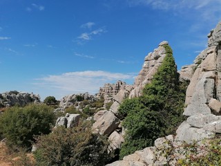 Torcal de Antequera, provincia de Málaga, Andalucía, España La forma única de las rocas se debe a la erosión que ocurrió hace 150 millones de años.  