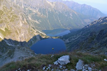 Morskie Oko i Czarny Staw ze szlaku na Rysy, Tatry Polskie