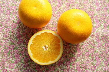 Obraz na płótnie Canvas みかん類　はっさく　果物　新鮮　ビタミン