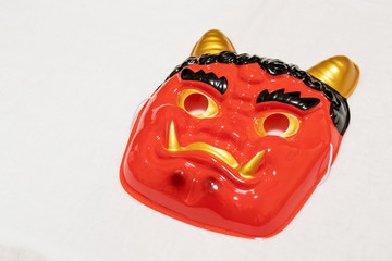 節分で使う赤鬼のお面