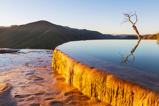 Hierve el Agua