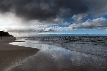 Naklejka premium Baltic sea coast in windy day.