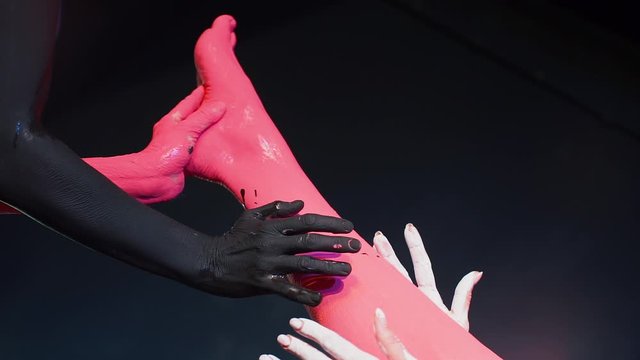 Body art women feminists.