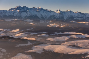 Fototapeta na wymiar Pieniny Mountains winter view from Trzy Korony Peak, Poland