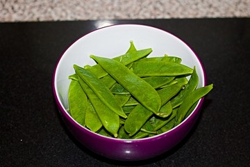 Mange tout Up Close In A Bowl