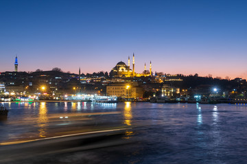 Fototapeta na wymiar Istanbul, Turkey - Jan 10, 2020: View of the Suleymaniye mosque in Istanbul, Turkey.