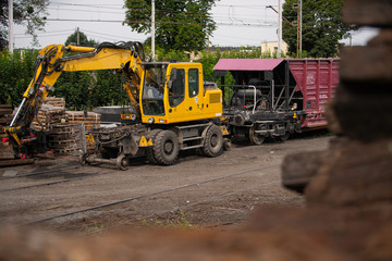 Koparka - wagon © MOBILSTUDIO