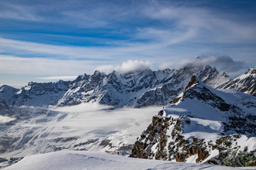 Fototapeta na wymiar snow covered peaks in the Swiss Alps Matterhorn glacier paradise