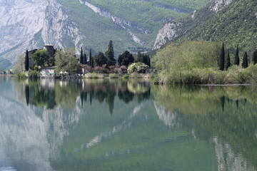 Obraz premium Beautiful view of the Lago di Toblino, Italy, Trentino