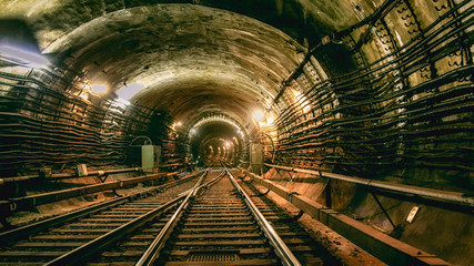underground tunnel - obrazy, fototapety, plakaty