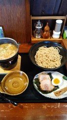 熱々のつけ麺中盛り