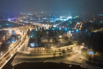 Fototapeta na wymiar The Golden ring of Russia in winter, Yaroslavl. bridge and Spassky (St Saviour) Monastery. Yaroslavl Architectural Historical and Art Museum Preserve.