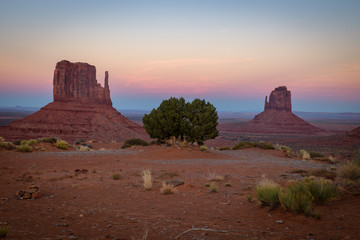 Fototapeta na wymiar Monument Valley View in sunset
